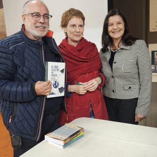 Изтъкнат театровед представи новата си книга във Враца