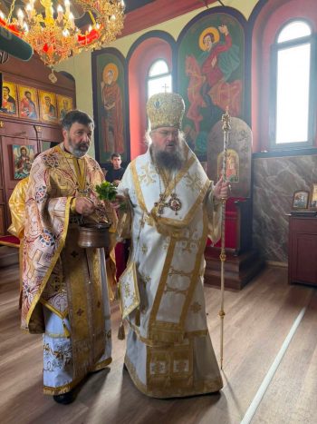 Врачанският митрополит Григорий освети църквата във Войводово