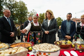 Илияна Йотова: Белоградчик е перлата на Видинския край