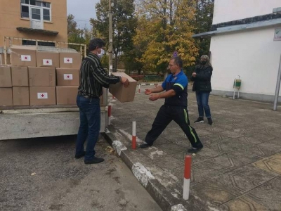 200 крайно нуждаещи се получиха хранителни продукти