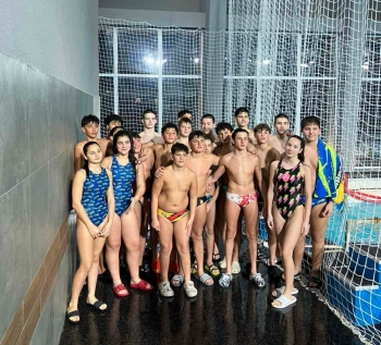 Състезатели по водна топка от Малта бяха на тренировъчен лагер във Враца