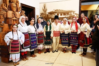 Врачанки дефилираха с красиви авторски носии на Ангел Милчев