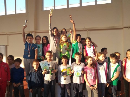 Седем школа спориха на лека атлетика във Враца