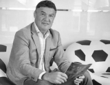 Почина Боби Михайлов