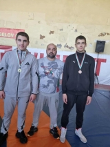 „Слава“ със злато и бронз от турнир по борба във Враца