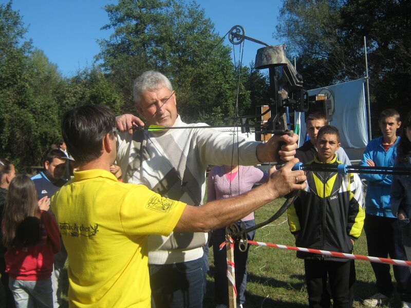Над 1500 души събра ловния събор край Мездра