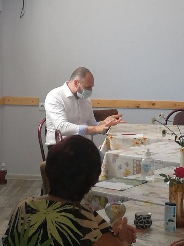 Депутат обезопасява възлов участък