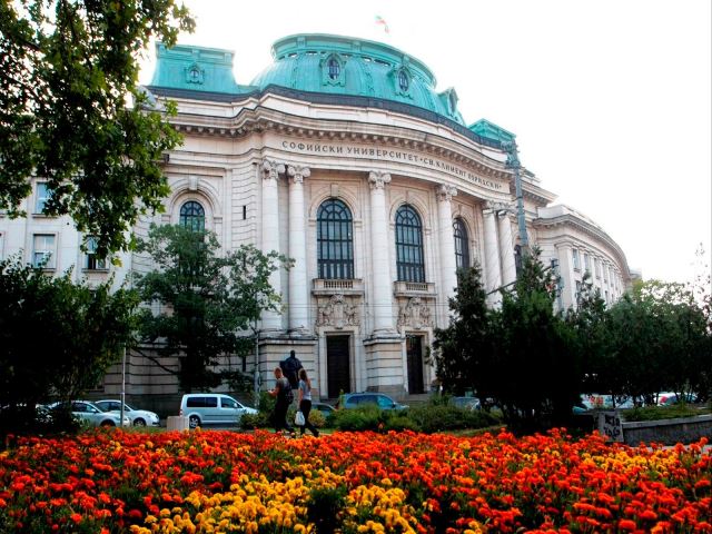 Софийският университет започва протести