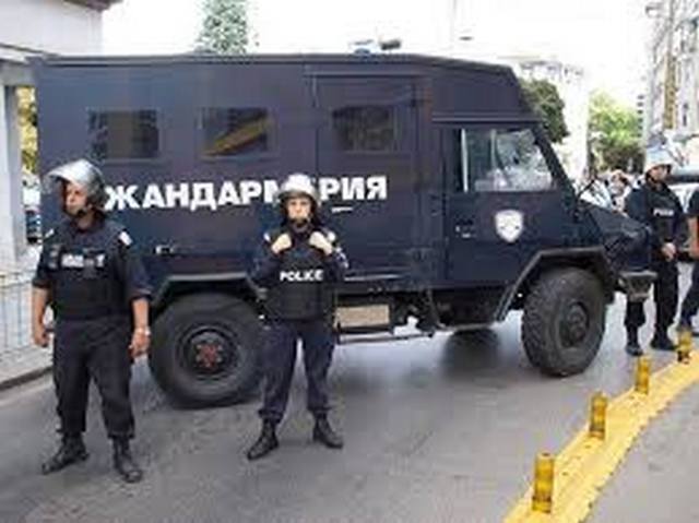 Полиция окупира Оряхово