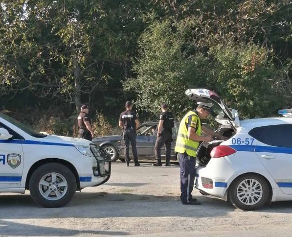 Във врачански села почерня от полиция