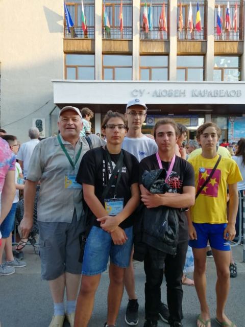 Математици триумфираха на международен турнир