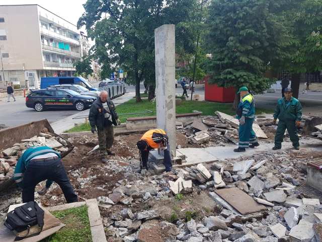Облагородяват пространство в центъра на Враца