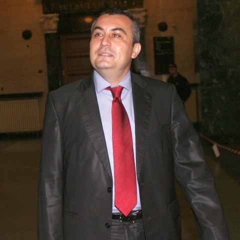 Топюрист пое защитата на рецидивист от Врачанско
