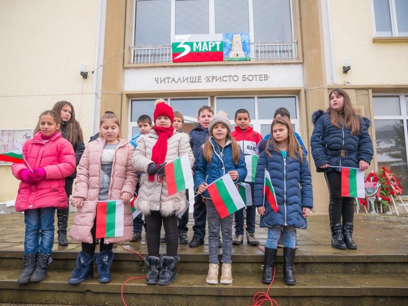 Роман отбеляза подобаващо националния празник