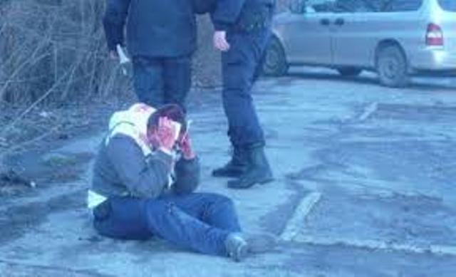 Пребиха мъж в центъра на Роман