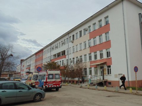 Рестарт на 3 отделения, спешното остава в блокаж