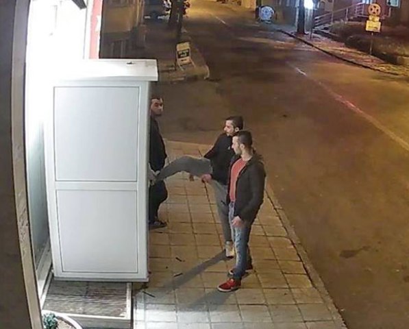 Удариха автомати за кафе