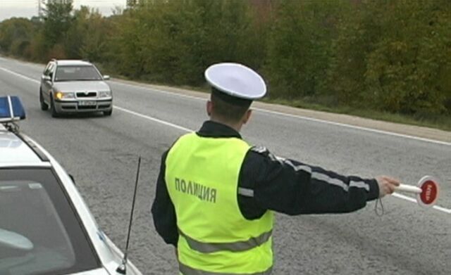 Рекордьори! Одрусаха над 50 шофьори само за една нощ
