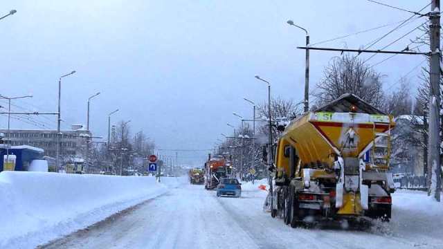 Усложнена е зимната обстановка в Община Враца