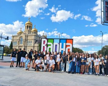 Ученици от СУ „Васил Кънчов“ поеха по следите на историята – от Велико Търново до Варна