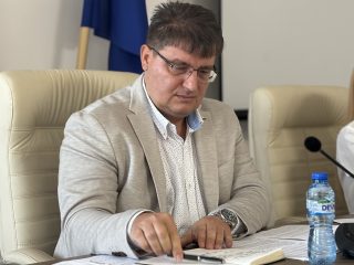 Предадоха предварителните избирателни списъци на общините във Врачанско