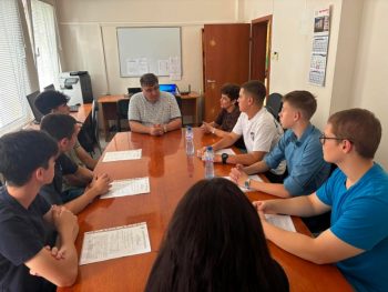 Ученици са на практика в Областна администрация-Враца