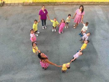 Цветовете на щастието оживяха в ДГ „Славейче“
