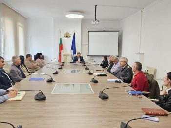 Мобилни екипи ще пазят десетки рискови секции във Враца