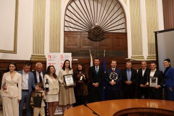 Вино на Бонония Естейт получи трофей и първи по рода си платинен медал