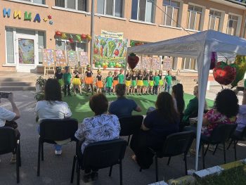 Заключителна среща и изложба по Национална програма „Хубаво е в детската градина“