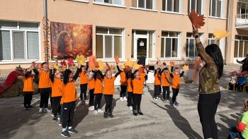 Есенна магия завладя ДГ „Вълшебница“