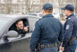 Пиян шофьор заплаши с убийство полицаи в Гложене