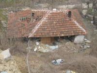В Оряхово отказват да се евакуират от рушащите се къщи