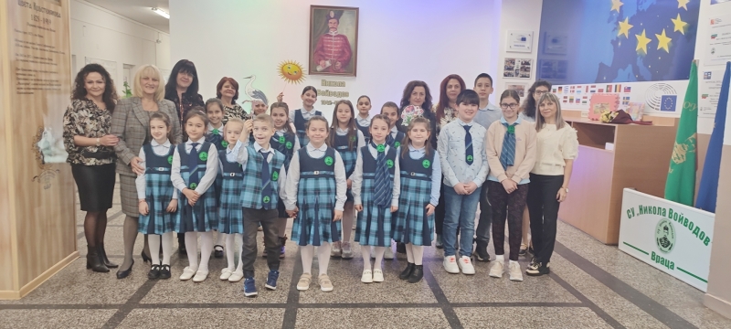 Врачанско училище е с нова интерактивна Зона за приобщаване и игри