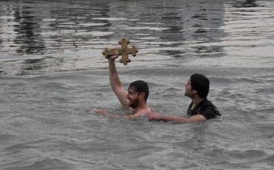 Чавдар Славчов спаси Богоявленския кръст във Видин