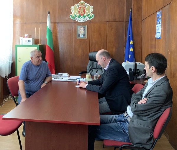 Областен управител се срещна с жители на Ново село и Брегово
