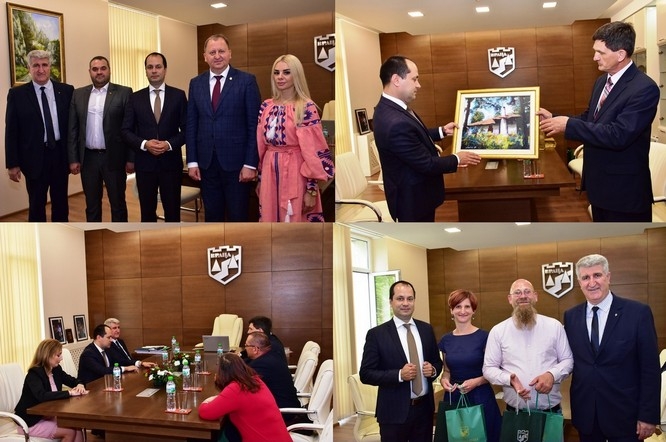 Кметът прие делегации от побратимени на Община Враца градове