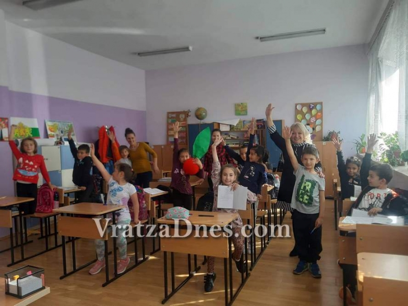 Подготовка на стажант-учители от филиала на Великотърновския университет