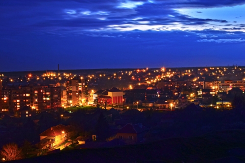 Обновяват уличното осветление в Кнежа