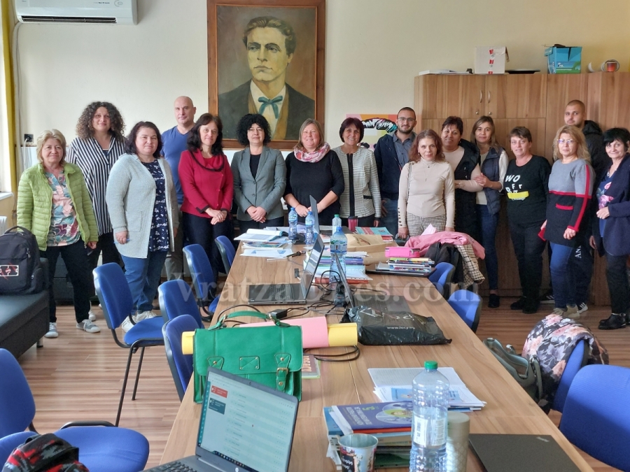 Съвременни будители има в Бяла Слатина