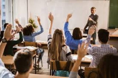 Удължават учебната година за част от учениците
