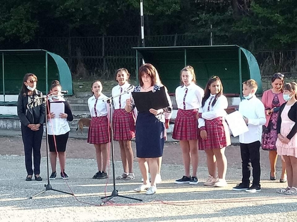 40 първолаци посрещнаха в Криводол