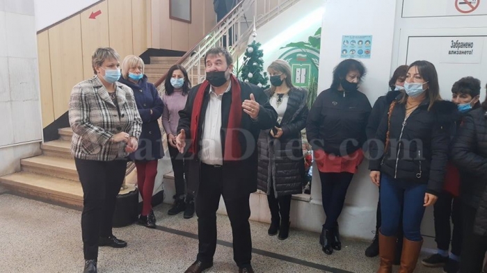 Патронен празник чества СУ „Васил Кънчов“-Враца