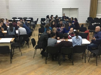 Политици седнаха на една маса с младежи в Козлодуй