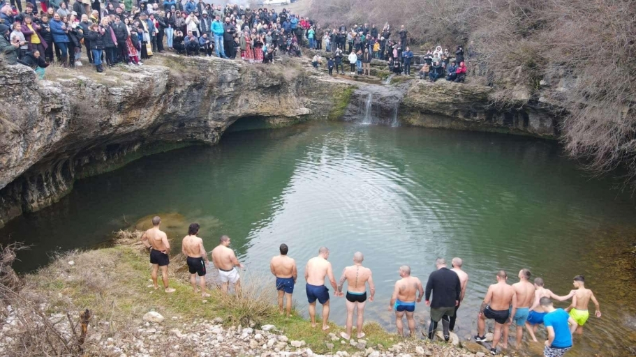 Ãîëÿì ïðàçíèê çà Éîðäàíîâäåí îðãàíèçèðàò â Ëèëÿ÷å