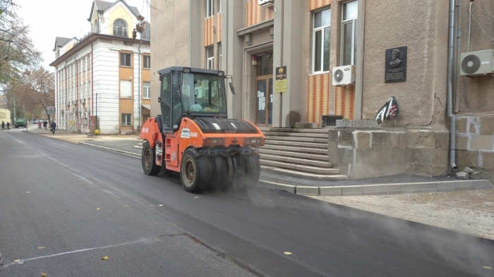 В Лом ще асфалтират улици и през зимата