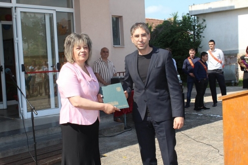 Кнеженско училище отбеляза 97-годишнина