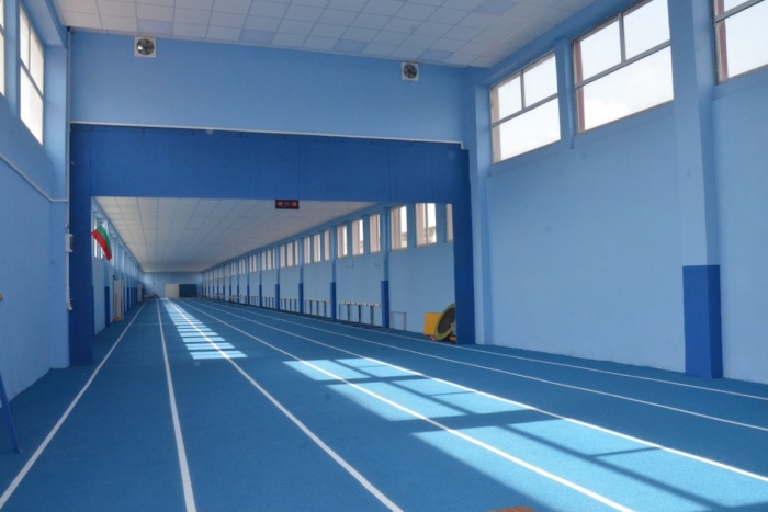 Ремонти преобразиха закритата лекоатлетическа писта във Видин