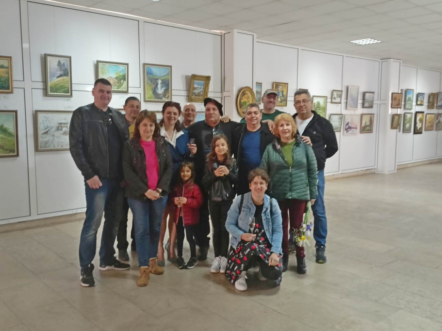 С приятелите от Криводол