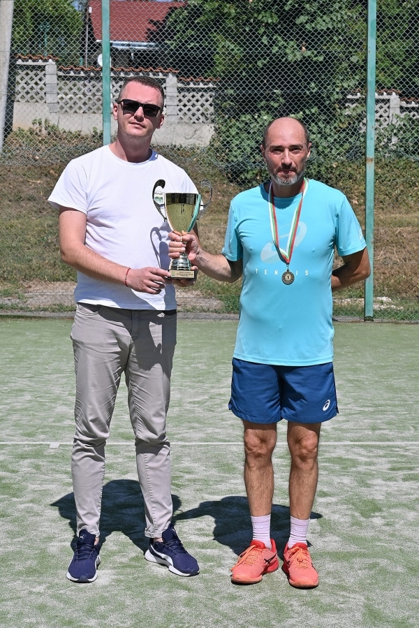 Николай Маринов спечели турнира по тенис на Минкови бани /СНИМКИ/